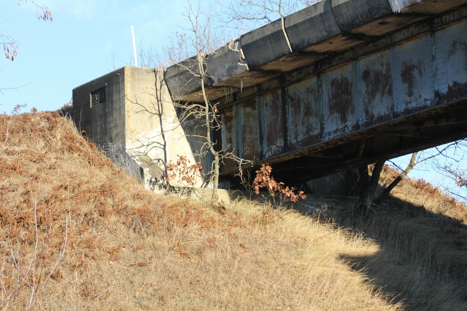 West abutment